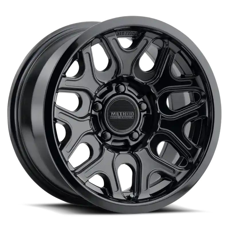 Method MR322 / 18x9 / 6x5.5 BP / 18ET / 5.68in BS / 106.25mm CB - Gloss Black Wheel Flash Sale