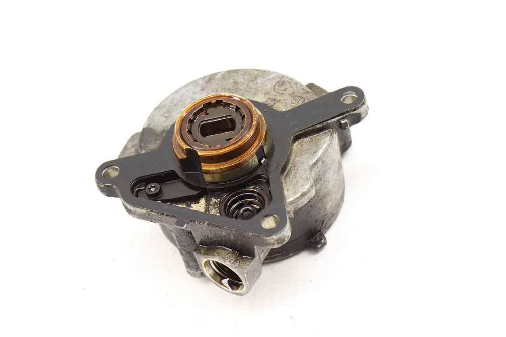 VW Brake Vacuum Pump (Passat, Touareg) 03H145100B Reduced Price