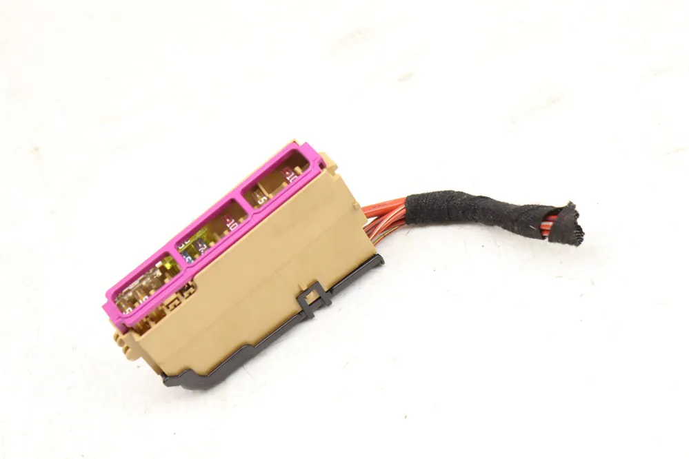 Sale Audi Fuse Panel Holder 4H0941824A