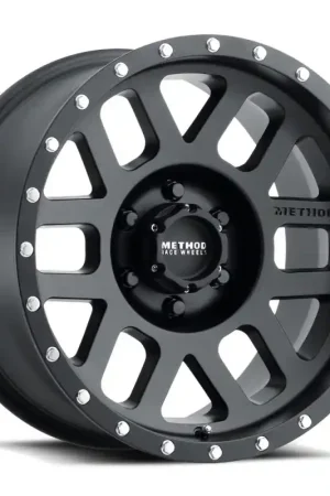 Low Price Method MR306 Mesh 17x8.5 0mm Offset 6x135 94mm CB Matte Black Wheel